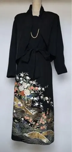 黒留袖 リメイクボレロ付きロングドレス　花車 牡丹 菊 結婚式 和装のサムネイル