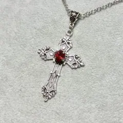 アンティーク調クロス十字架ロザリオネックレス シルバーカラーレッドビジュー