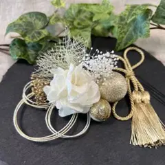 ドライフラワー髪飾り　結婚式成人式卒業式髪飾り　白金和玉タッセル付きコードリボン