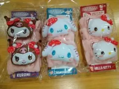 サンリオ　マスコット付きリストバンド　ウインター　３個セット　キティ　クロミ他