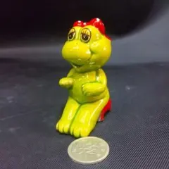 常滑・七本松製陶 陶器 赤い麦わら帽子のカエルくん - メルカリ