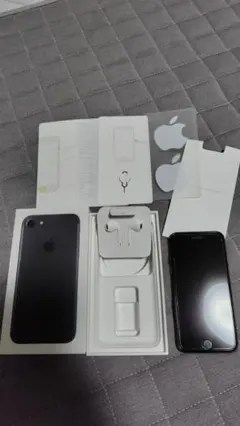 バッテリー交換済100%、Lightningコネクタ交換済】iPhone 8 - メルカリ