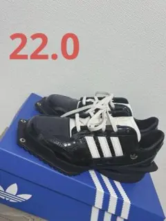 adidas FORUM SQ W CBLACK/CREWHT/GOLDMT - メルカリ