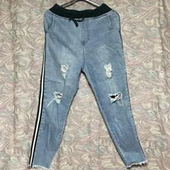 デニムジーンズ　ダメージジーンズ　ラインデニム