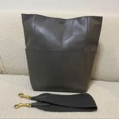 現行ロゴ/新ロゴ セリーヌ　サングル バケット　スモール　ブラック CELINE(セリーヌ) サングルバケット ショルダーバッグのおすすめ