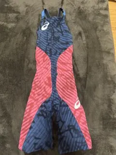 asics 競泳水着のサムネイル