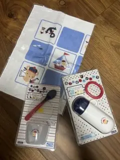familiar ベビー食器 ガーゼハンカチ 3点セットのサムネイル
