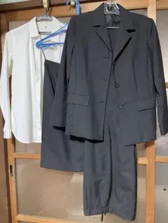 こちらは専用です他の方のご購入はご遠慮下さいませ。ビジネススーツ3点セット