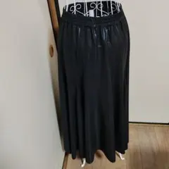 ジナーシス　ブラック フレアスカート ゴムウエスト