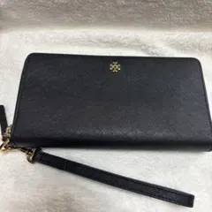 未使用TORY BURCH 長財布 ブラック ストラップ付のサムネイル