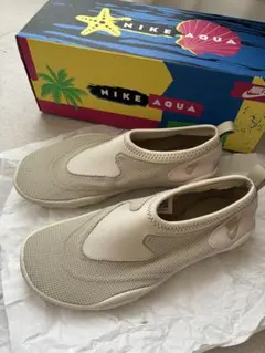 NIKE AQUA TURF ベージュのサムネイル
