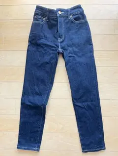 Item thumbnail for item 2462a2c0-4a17-4301-b912-ebd95892148d