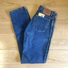 Item thumbnail for item 76ba7385-45f5-419a-8d34-82fda6d66434