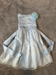 水色 花飾り付きドレス