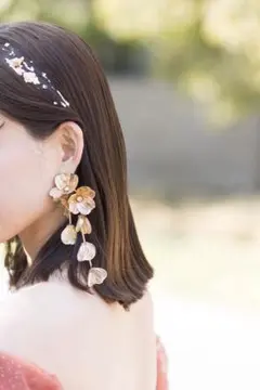 結婚式　ゴールド　フラワー　ピアス