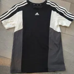 美品　adidas Tシャツ　150