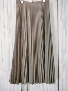 【美品】UNIQLO　グレー ロングプリーツスカート