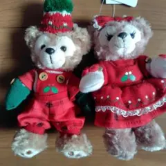 ダッフィー＆シェリーメイ クリスマスコスチュームぬいぐるみバッチ