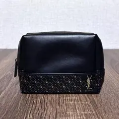 【YSL BEAUTE】イヴサンローラン ポーチ 星柄 ノベルティ 非売品のサムネイル