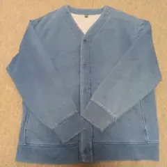 ユニクロ　ボタン付きカーディガン