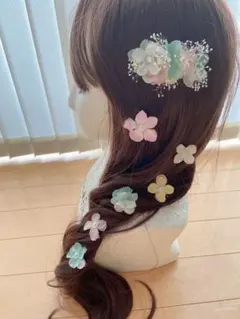 ピオニーとカスミ草のラプンツェルカラーのコサージュ?No.250 川上  