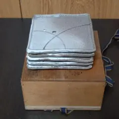 背戸窯　加藤釥作　陶器製小皿5枚セット 木製箱入り　瀬戸焼