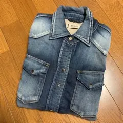 ヤヌーク　デニット