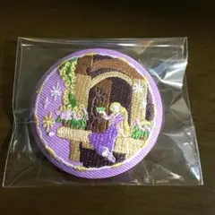 ディズニー 刺繍缶バッジ2 (ラプンツェル)