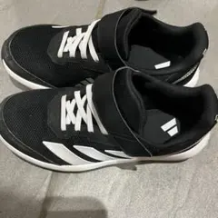 adidas キッズ　スニーカー　２３cm