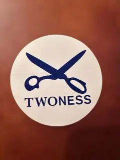 TWONESS ステッカー