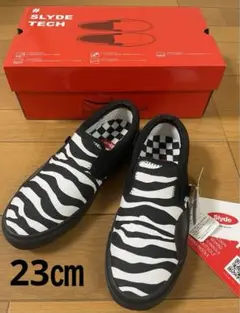 【新品】スライド（SLYDE） スニーカー ２３㎝Men's、Lady'sのサムネイル
