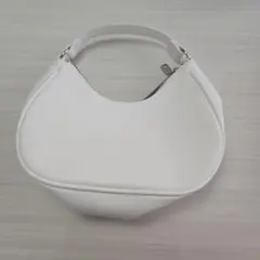 H&Mハーフムーン型 ハンドバッグ ホワイトのサムネイル