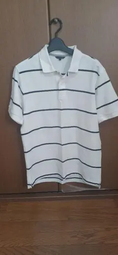 ホワイト ストライプ ポロシャツ（ユニクロ）