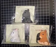 新品セリア　馬　ミニオブジェ3種セット　うまの置物
