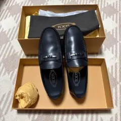TOD’S トッズ ゴンミーニ レザー ローファー 黒 UK6のサムネイル