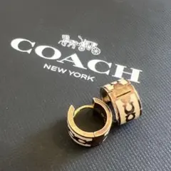 ✨新品 大特価✨コーチ シグネチャー エナメル ピアス ホワイトx
