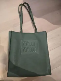 miu miu マドラスレザー トートバッグのサムネイル