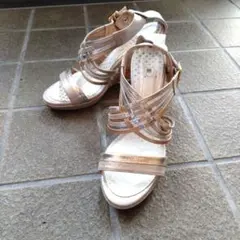 Diana ゴールド ヒールサンダル