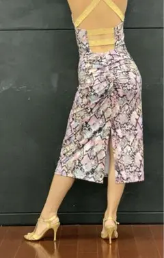 春⭐︎アルゼンチンタンゴドレス　ハンドメイド　ピンク 花柄 フレアスカート ドレス 春⭐︎アルゼンチンタンゴドレス ハンドメイド ピンク 花柄