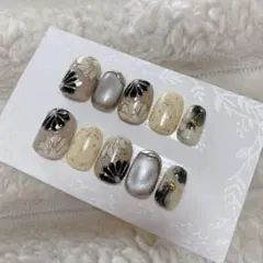 和柄ネイルチップ　ホワイト振袖　黒振袖　ミラーアート　和装小物　和柄ネイル