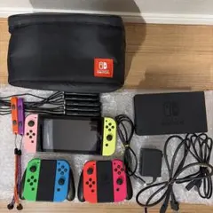 Nintendo Switch 本体 ＋ジョイコン6つ＋ケース