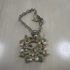 花型チャーム パールとカラーストーン付き　Samantha Thavasa