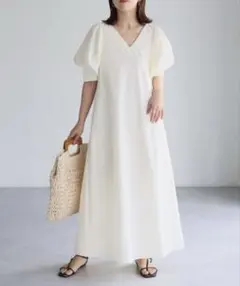 新品タグ付Riberry リベリー Vネックパフスリーブワンピース ロングワンピ