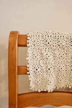 かぎ針編みお花モチーフブランケット　アイボリー
