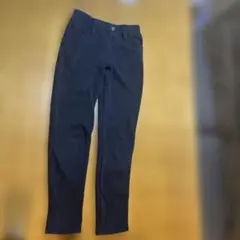 あたたかいブラックパンツ