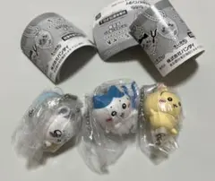 ちいかわ　つまんでつなげてますこっと　３個