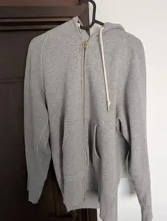 green label relaxing グレー パーカー （元値¥13200）のサムネイル