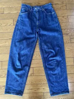 GU ハイウエスト ダークブルーデニム ストレート