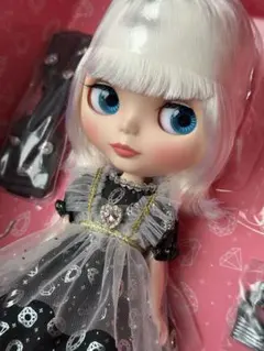 プーリップ ノアール 初版 新品未開封 Pullip Noir 2003年版 プーリップ ノアール 初版 新品未開封 Pullip Noir 2003年版 - メルカリ