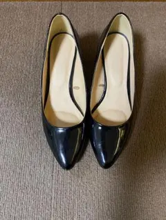 ユニクロ　エナメルパンプス